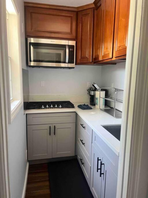 Unit B With Big Yard Casa vacanze *