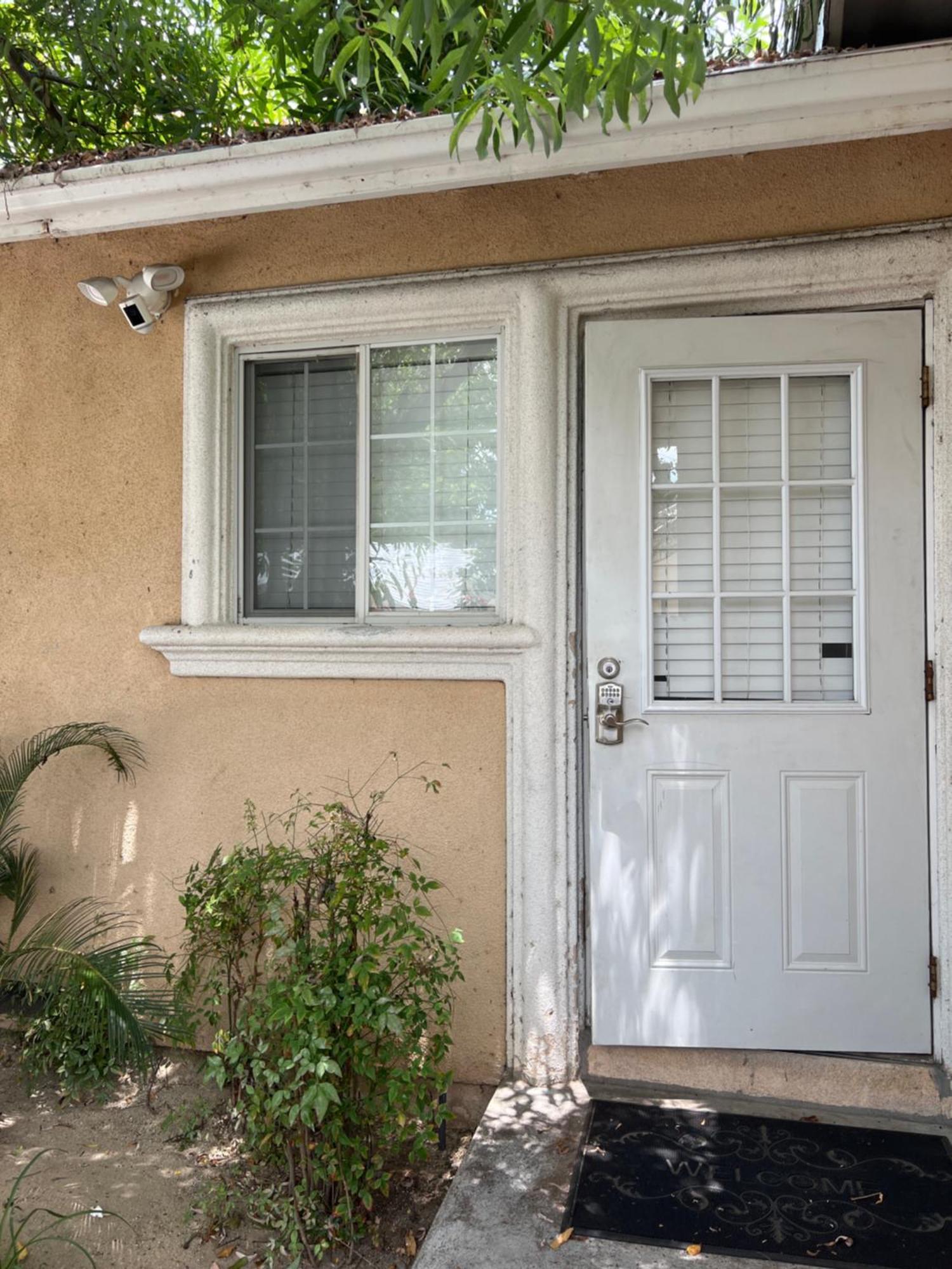 Unit B With Big Yard Holiday home *